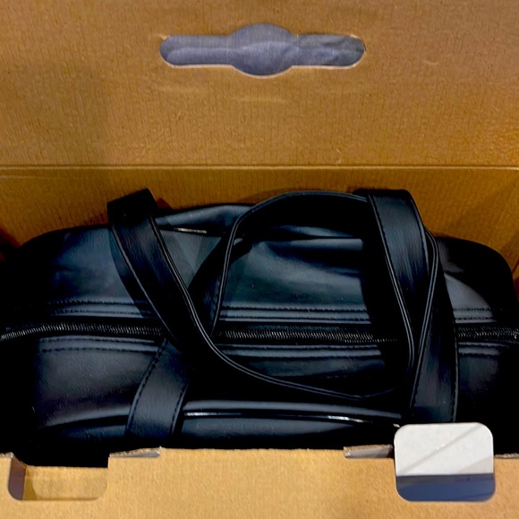 New in the box! In papa Heat Therapy Kneading Neck & Back Massager - Picture 2 of 4